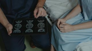MR vođena radioterapija omogućava preciznije lečenje tumora mozga uz manje oštećenje zdravog tkiva MR vođena radioterapija omogućava preciznije lečenje tumora mozga uz manje oštećenje zdravog tkiva